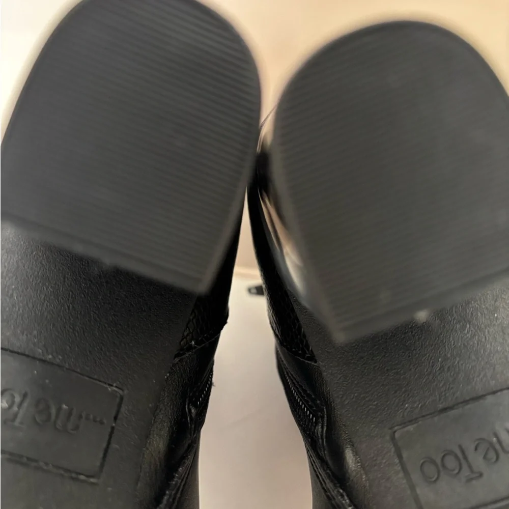 ME TOO Black Faux Leather Ankle Boots Size 7
